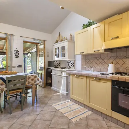 Casa Vacanze La Pelosa スティンティーノ