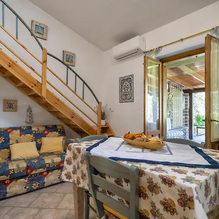 別荘 Casa Vacanze La Pelosa *